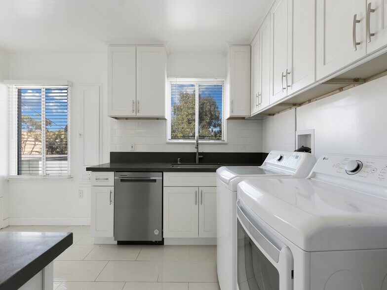 More Photos Of 5439 Kinston Ave, Culver City Apartments For Sale