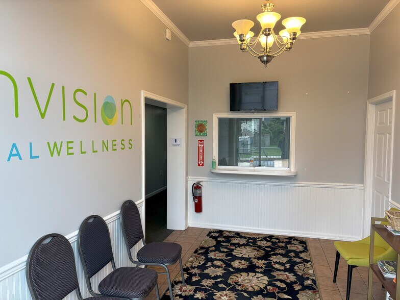 More Photos Of 235 South St, Mcsherrystown Freestanding For Sale