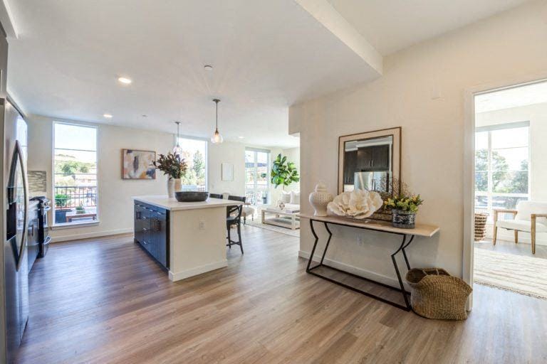 More Photos Of 1710 E Thousand Oaks Blvd, Thousand Oaks Apartments For Lease