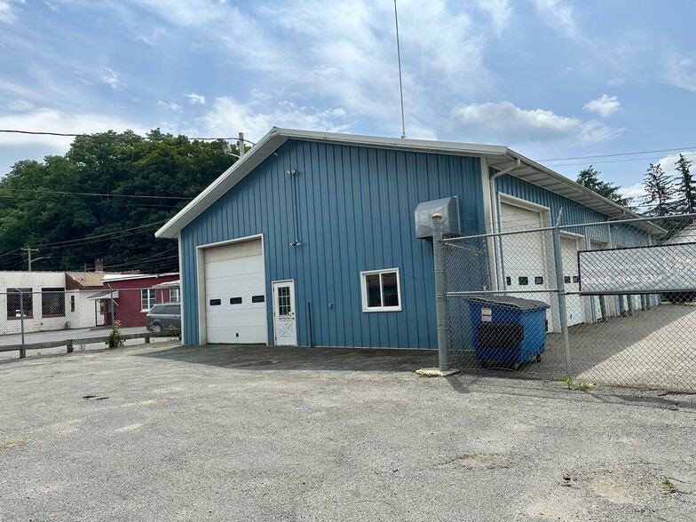 More Photos Of 79 State Rd, Great Barrington Auto Repair For Sale