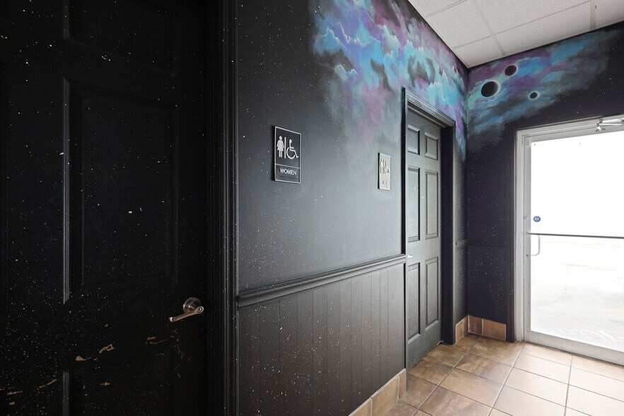 More Photos Of 298 W Orange St, Jesup Restaurant For Sale