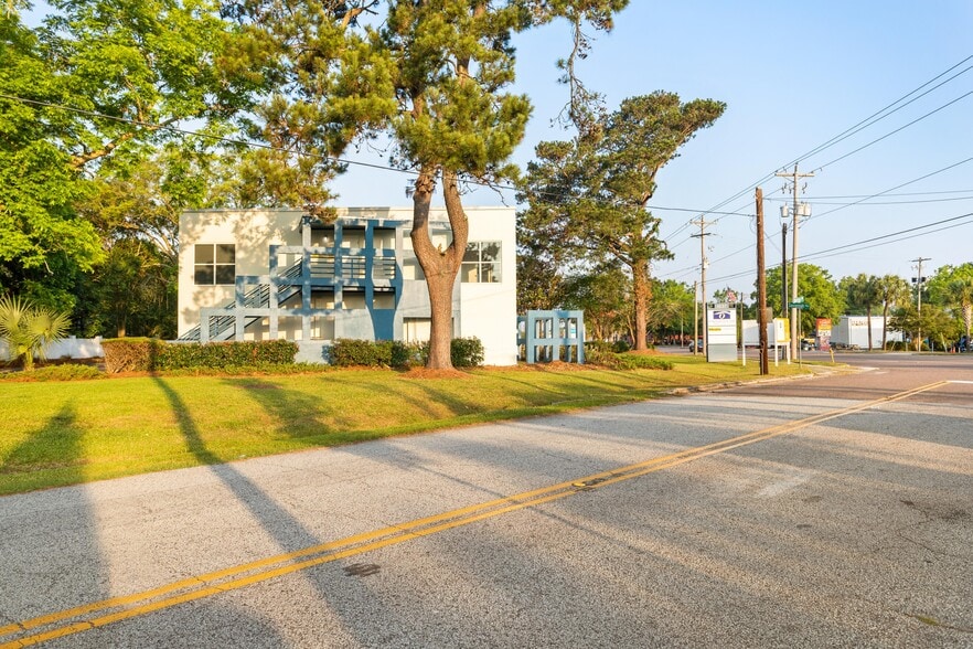 More Photos Of 1637 Savannah Hwy, Charleston Office For Lease