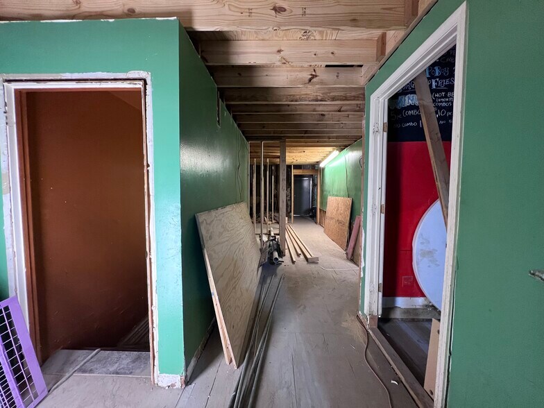 More Photos Of 414 S Main St, Memphis Storefront Retail Office For Sale