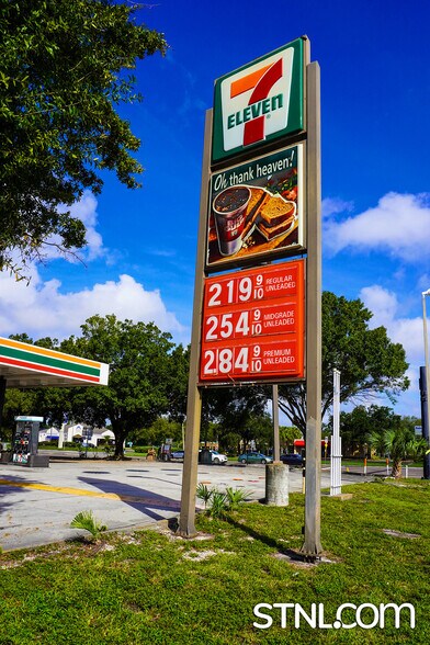 More Photos Of 11008 S Orange Blossom Trl, Orlando Service Station For Lease