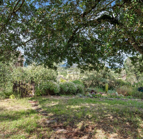 More Photos Of 195 Cinnabar Ave, Petaluma Land For Sale