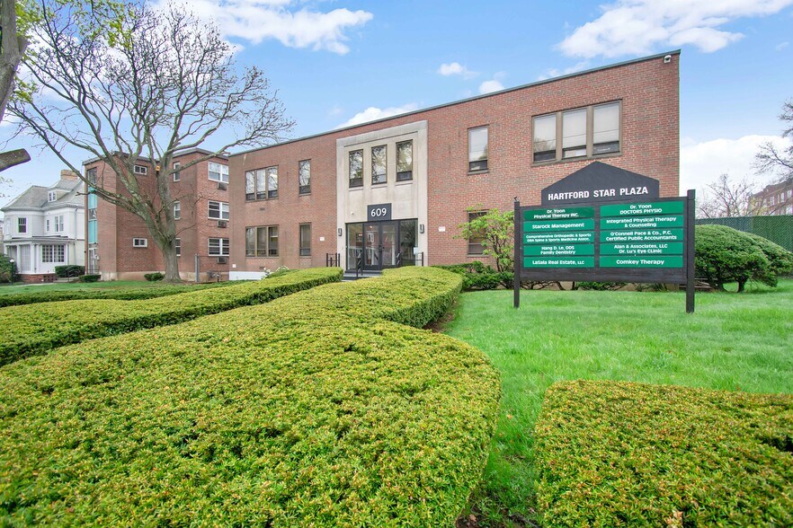 More Photos Of 609 Farmington Ave, Hartford Medical For Lease