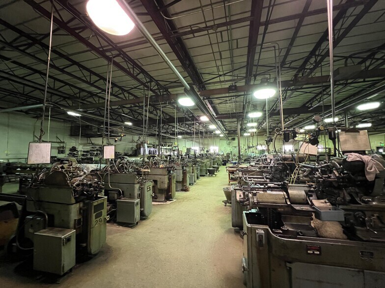 More Photos Of 1175 Bragg St, Honeoye Falls Warehouse For Sale