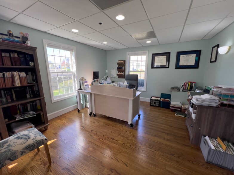 More Photos Of 80 Washington St, Norwell Office For Lease