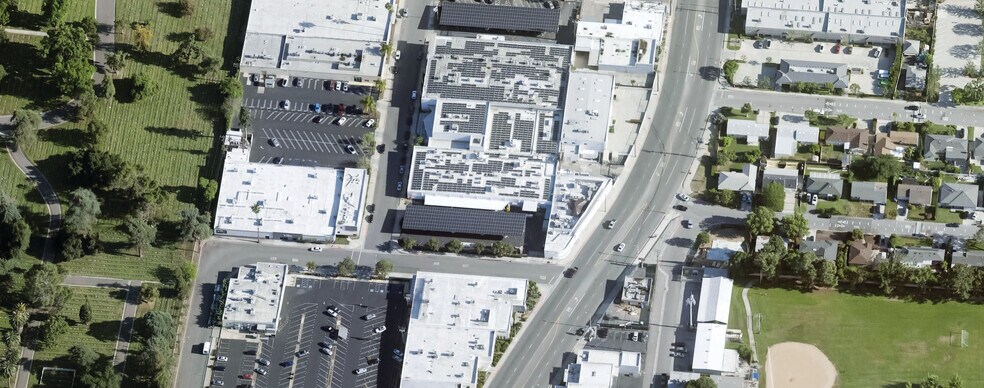 More Photos Of 1911 S Walker Ave, Monrovia Manufacturing For Sale