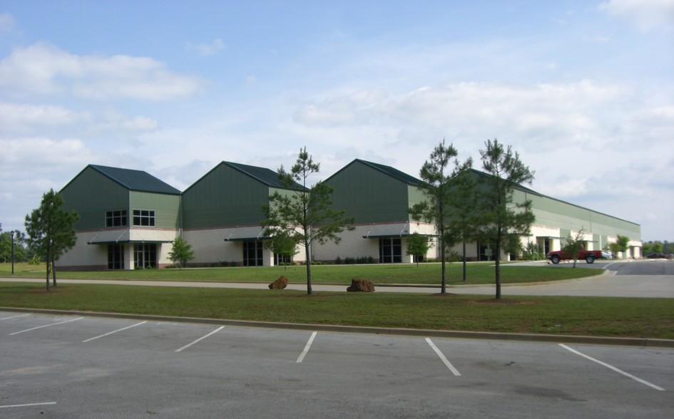 Primary Photo Of 1001 Synergy Blvd, Kilgore Distribution For Sale