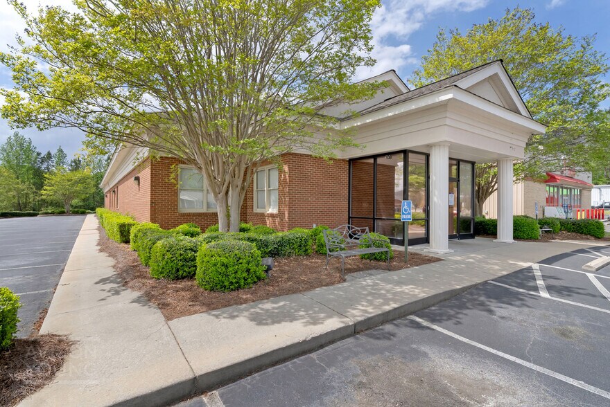 More Photos Of 100 Jimmy Love Ln, Columbia Medical For Sale