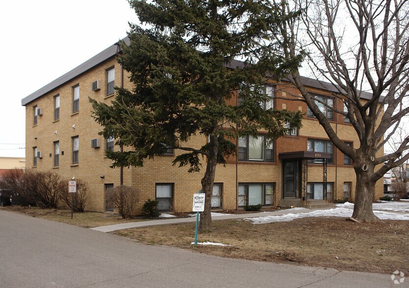 More Photos Of 2125-2133 Pascal St, Roseville Apartments For Sale
