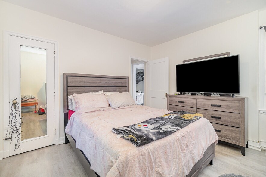 More Photos Of 1600 Regina St, Harrisburg Apartments For Sale