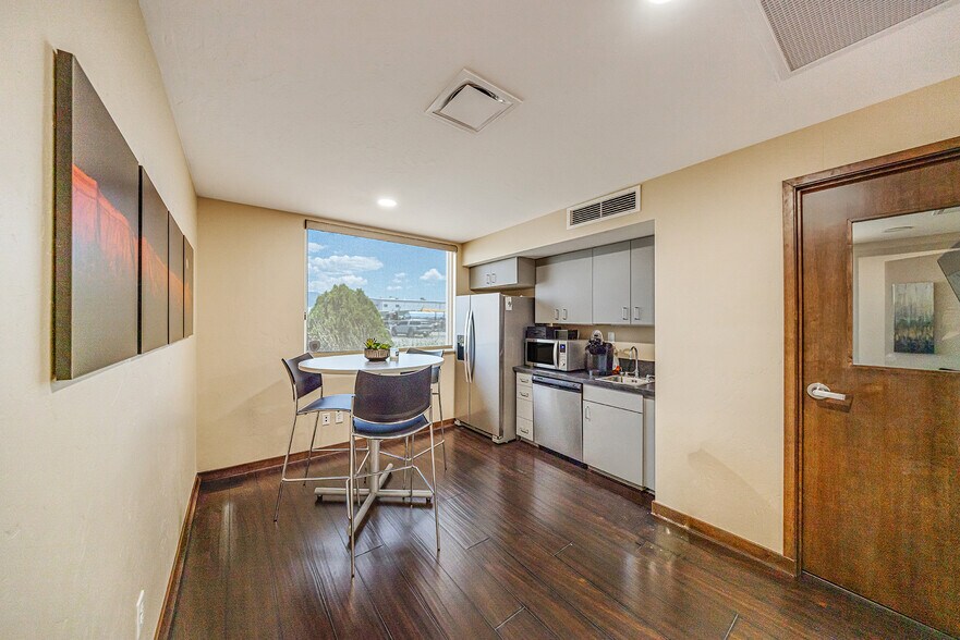 More Photos Of 389 Roberts Ct, Grand Junction Service For Sale