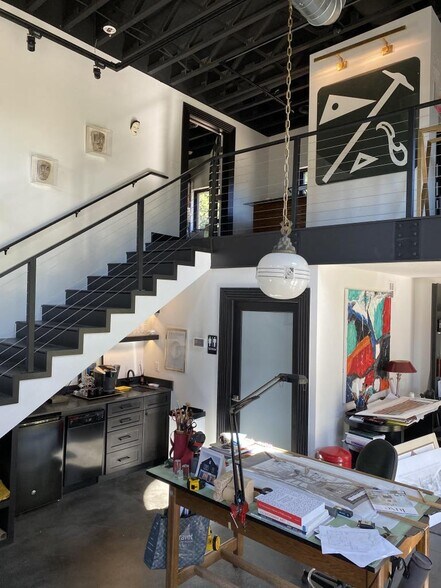 More Photos Of 3905 N Western Ave, Oklahoma City Coworking Space
