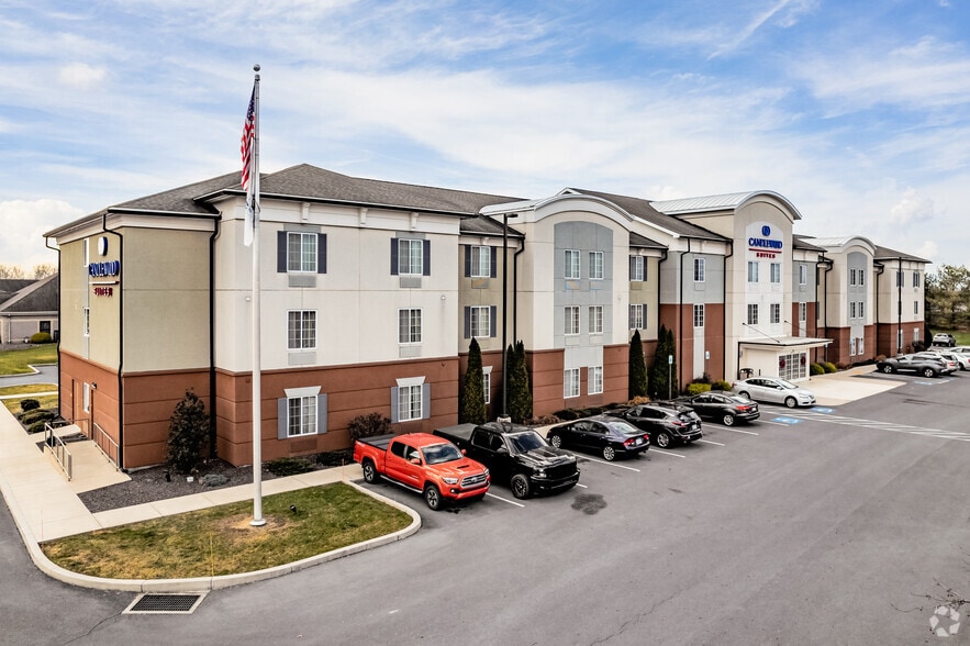 Primary Photo Of 231 Walker Rd, Chambersburg Hotel For Sale