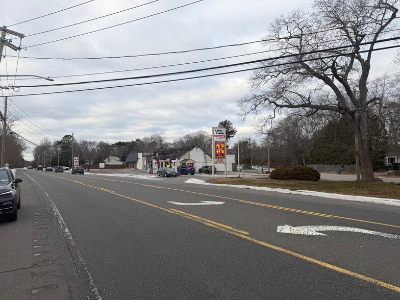 More Photos Of 2800 Montauk Hwy, Brookhaven Service Station For Sale