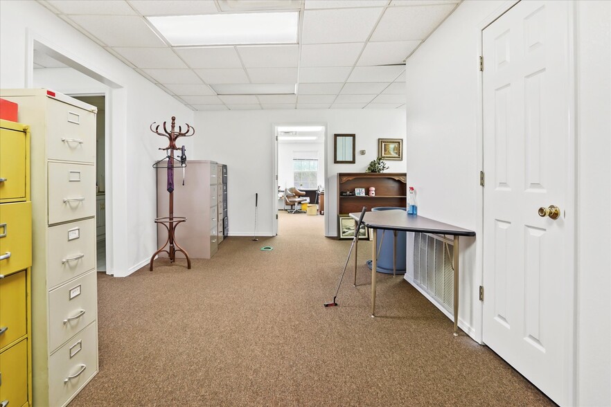 More Photos Of 9040 S Highway 51, Broken Arrow Office For Lease