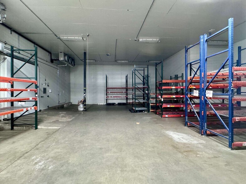 More Photos Of 3831-3841 Eudora Way, Denver Refrigeration Cold Storage For Lease