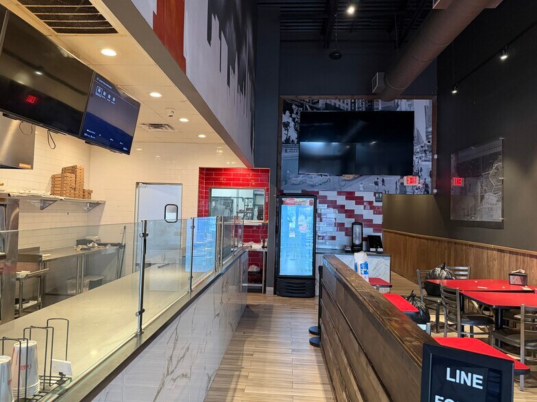 More Photos Of 11805-11921 Westheimer Rd, Houston Fast Food For Lease