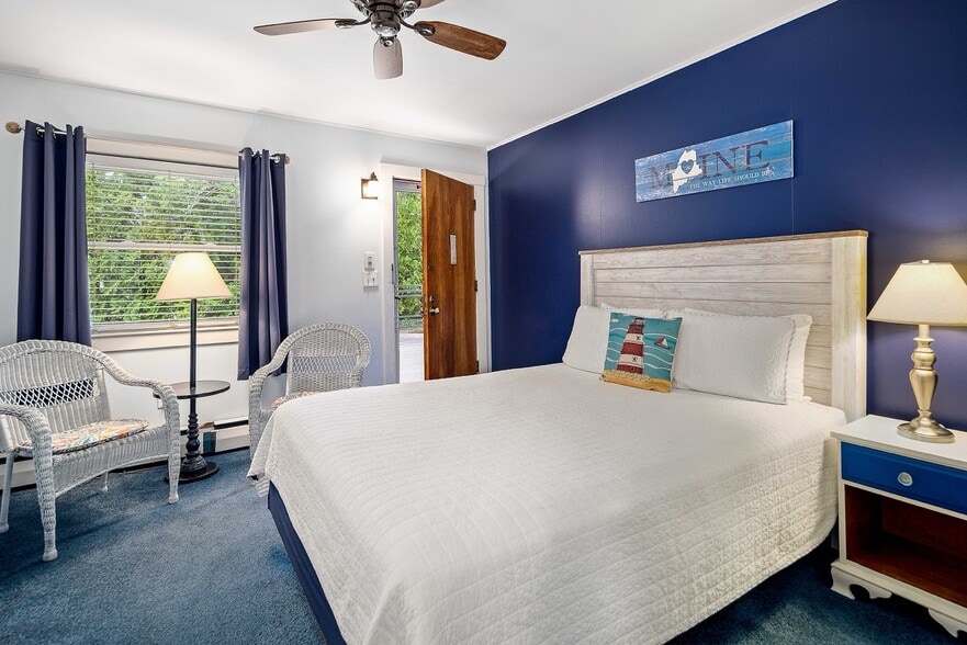 More Photos Of 68 Elm St, Camden Hotel For Sale