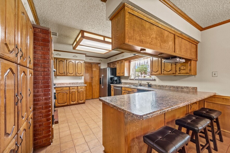 More Photos Of 981 Witherspoon Way, Flower Mound Industrial For Sale