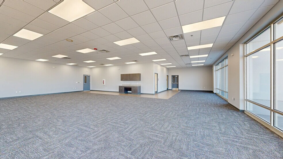 More Photos Of Gateway Blvd W, El Paso Unknown For Lease