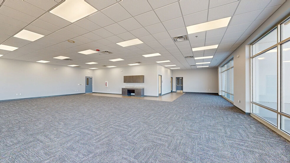 More Photos Of Gateway Blvd W, El Paso Unknown For Lease