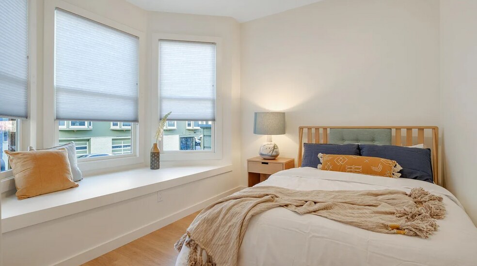 More Photos Of 1817 15th St, San Francisco Apartments For Sale