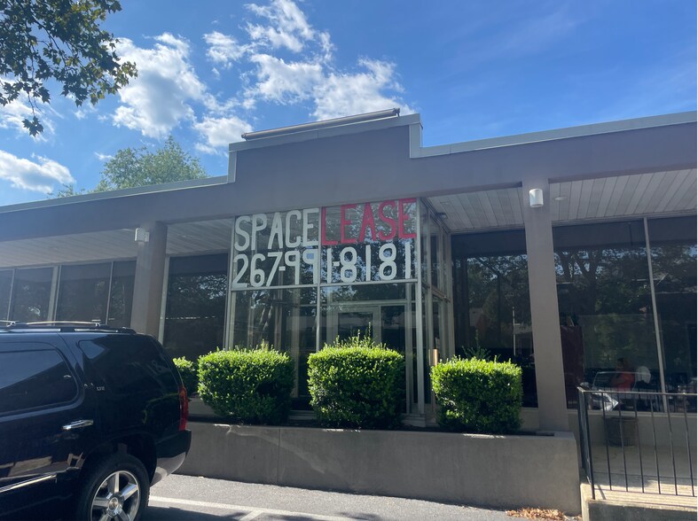 More Photos Of 1311 Penn Ave, Wyomissing Freestanding For Lease