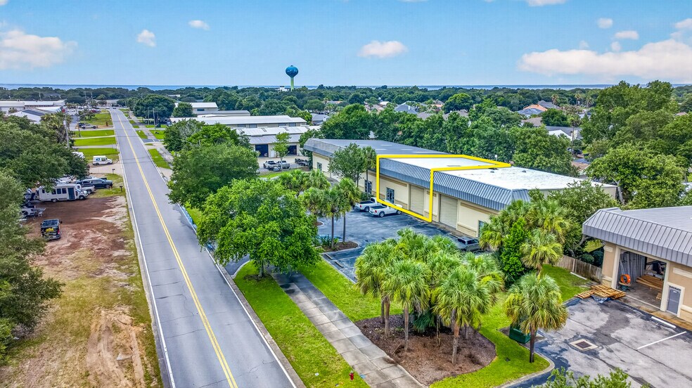 More Photos Of 295 Azalea Dr, Destin Warehouse For Sale