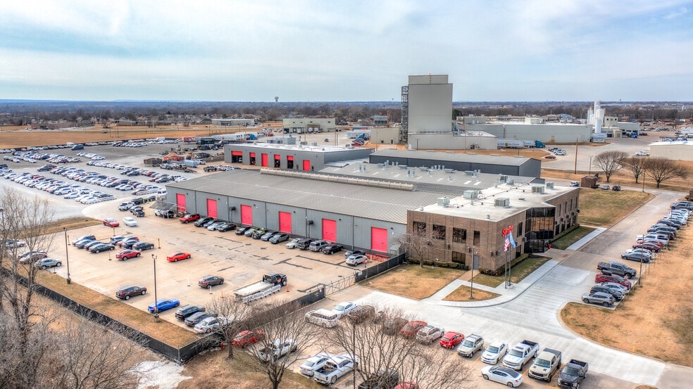 More Photos Of 20701 E 81st St, Broken Arrow Manufacturing For Sale
