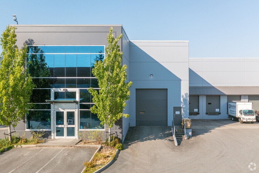 More Photos Of 8105 North Fraser Way, Burnaby Warehouse For Lease