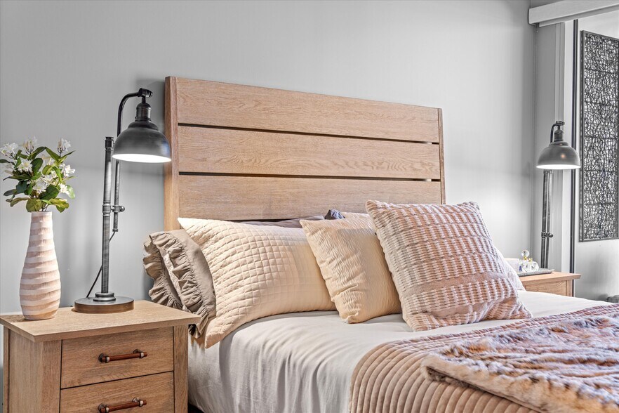 More Photos Of 590 Waterfront Way, Vancouver Multifamily For Sale