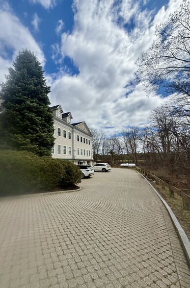 More Photos Of 155 Lafayette Rd, North Hampton Medical For Lease