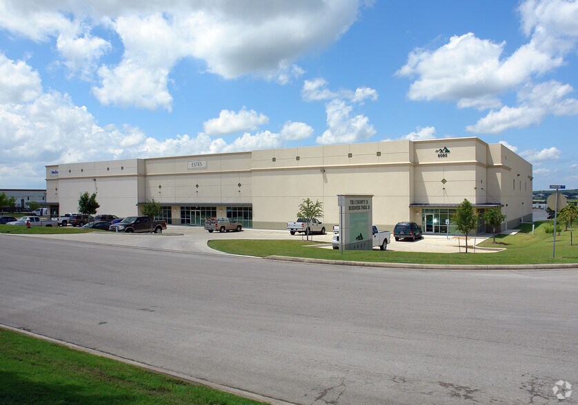 More Photos Of 6085 Corridor Pky, Schertz Distribution For Lease
