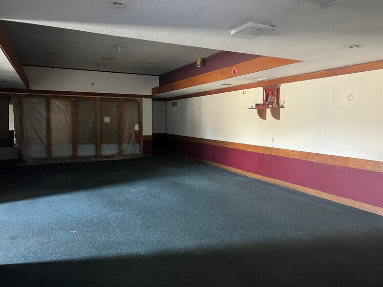 More Photos Of 2265 Cleveland Ave, Santa Rosa Freestanding For Lease