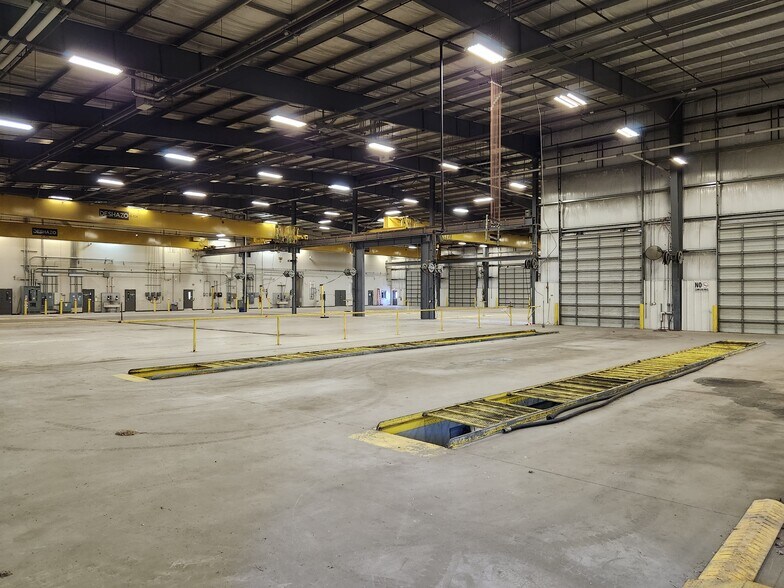 More Photos Of 10310 Fischer Rd, Von Ormy Manufacturing For Sale