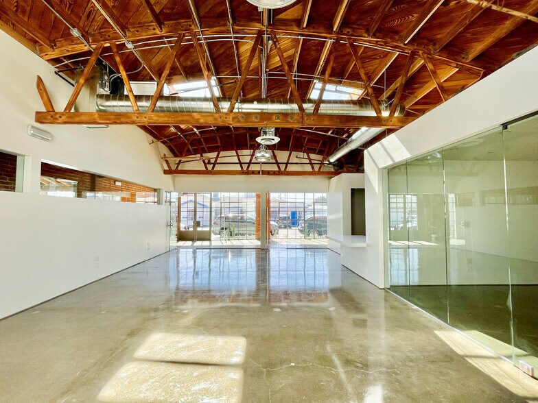 More Photos Of 1745 Berkeley St, Santa Monica Loft Creative Space For Lease