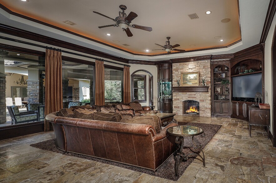 More Photos Of 28611 Blue Jack Ln, Magnolia Sports And Entertainment For Sale