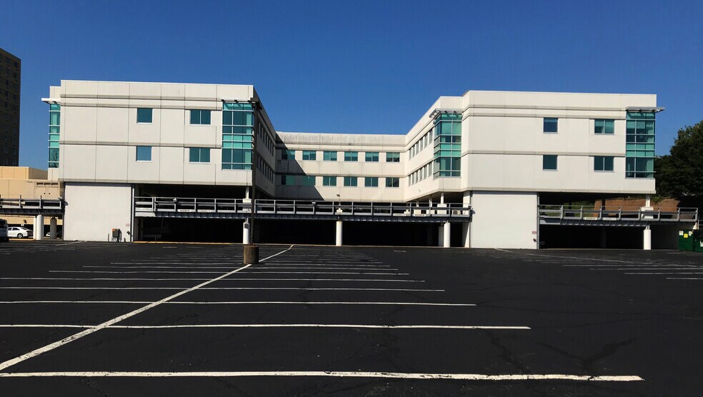 More Photos Of 444 Oxford Valley Rd, Langhorne Medical For Sale