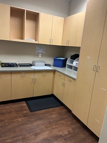 More Photos Of 1600 G St, Modesto Office For Sale