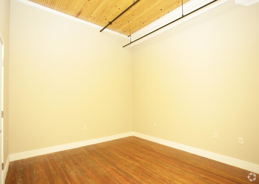 More Photos Of 625 Ryan St, Lake Charles Apartments For Sale