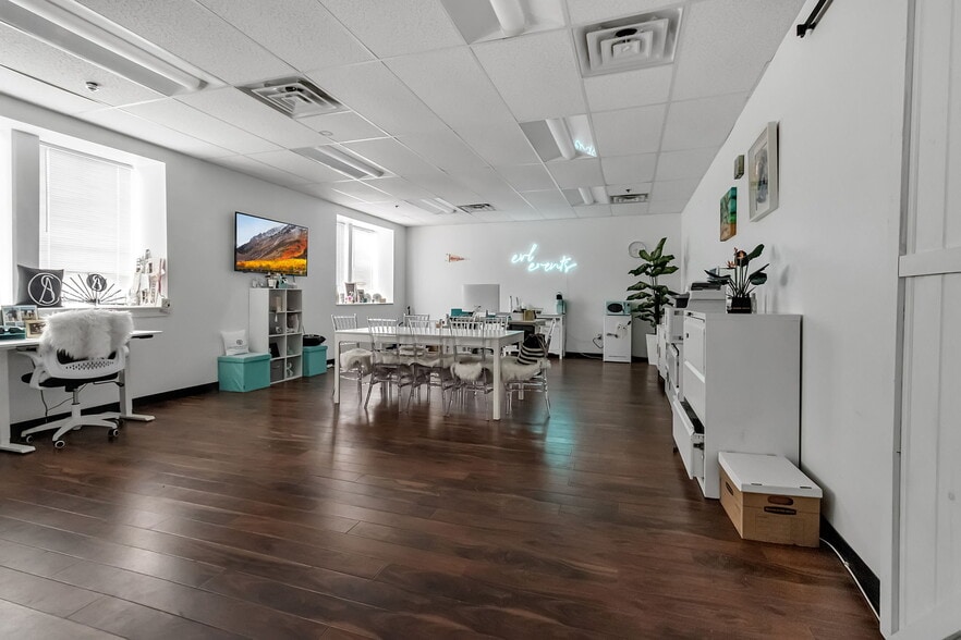 More Photos Of 2-85 Bristol Ln, Ellicottville General Retail For Lease