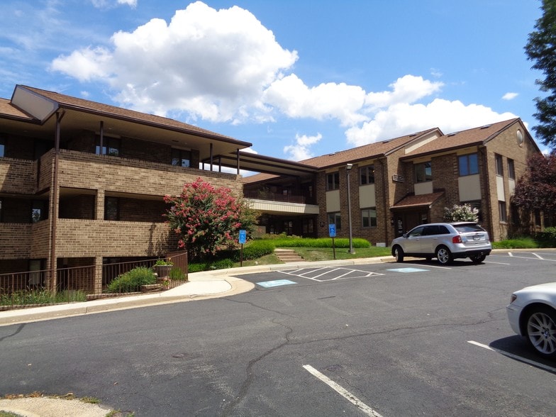 More Photos Of 2915-2917 Hunter Mill Rd, Oakton Medical For Sale