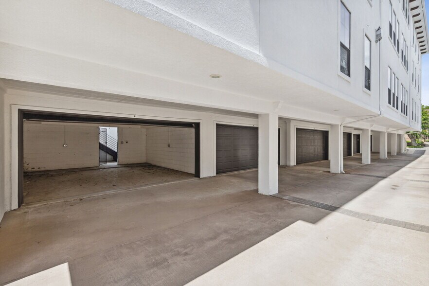 More Photos Of 4210 Prescott Ave, Dallas Apartments For Sale