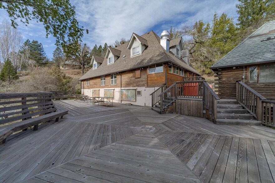 More Photos Of 220 Harmony Ln, Garberville Specialty For Sale