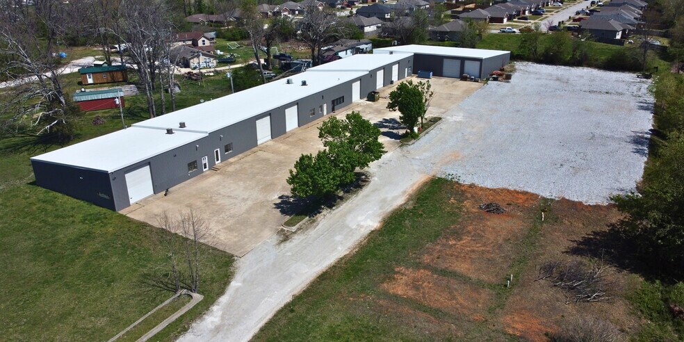 Primary Photo Of 2917 S 1st St, Rogers Warehouse For Sale