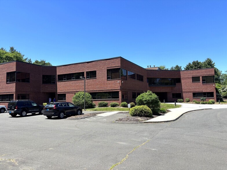 More Photos Of 135 South Rd, Farmington Office For Sale