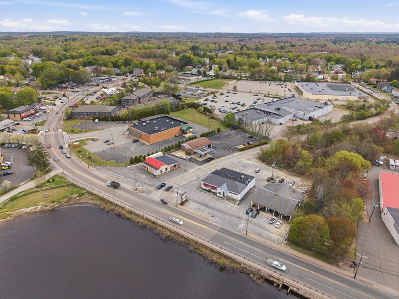 More Photos Of 50 John A Dunn Memorial Dr, Rockland Service Station For Sale